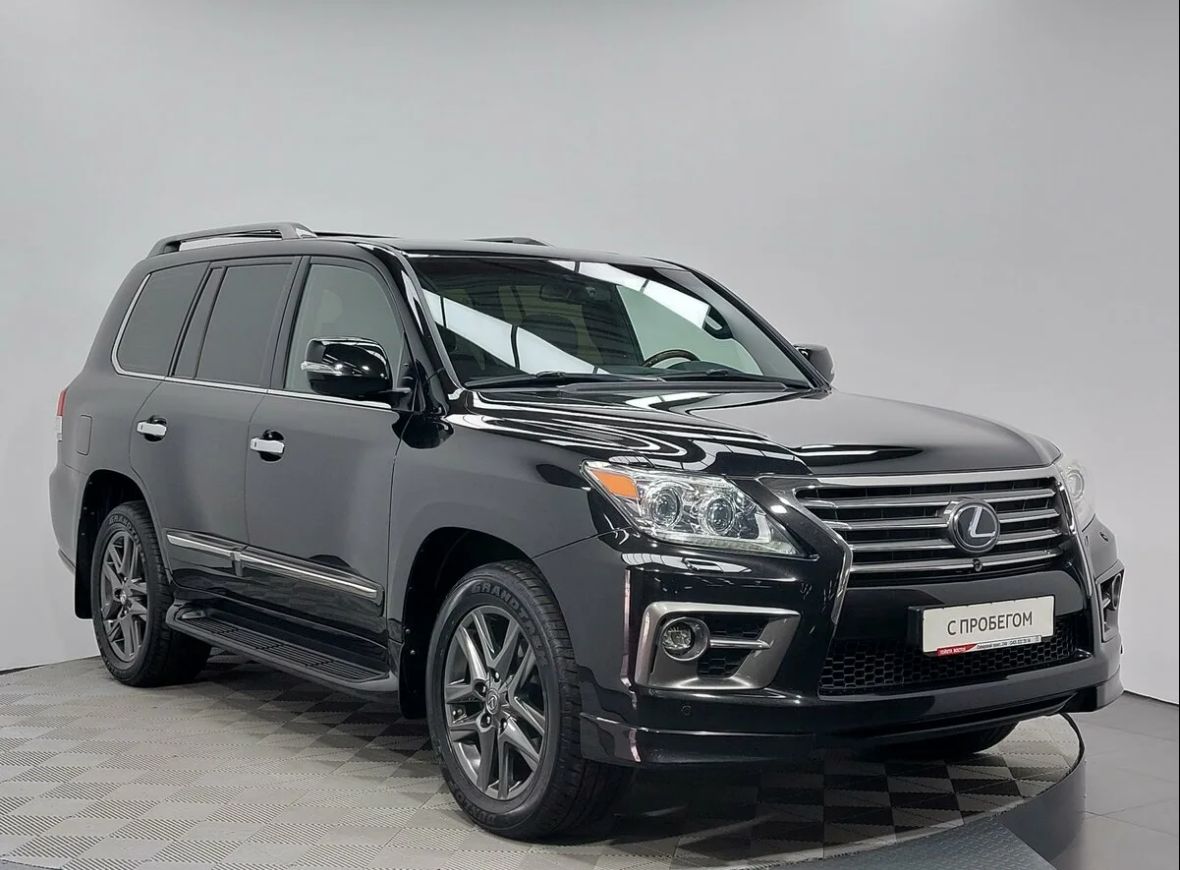Lexus 570 2016